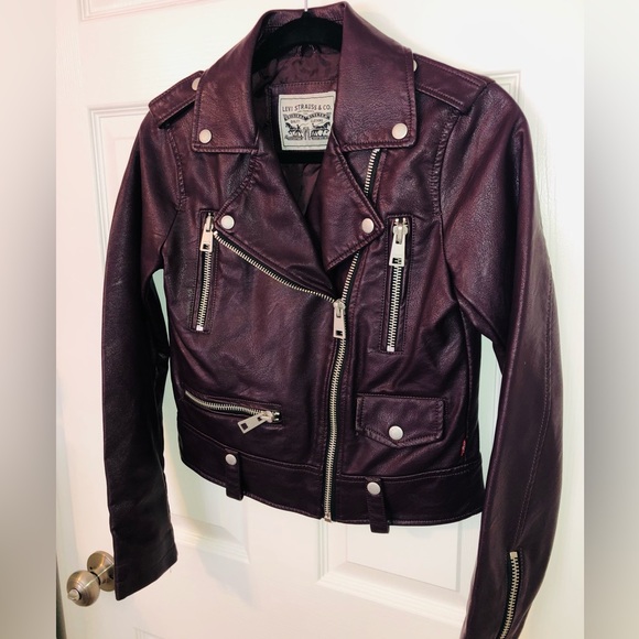 Levi’s vegan leather jacket (XS) - Picture 2 of 10